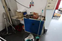 1 szafa stalowa niska