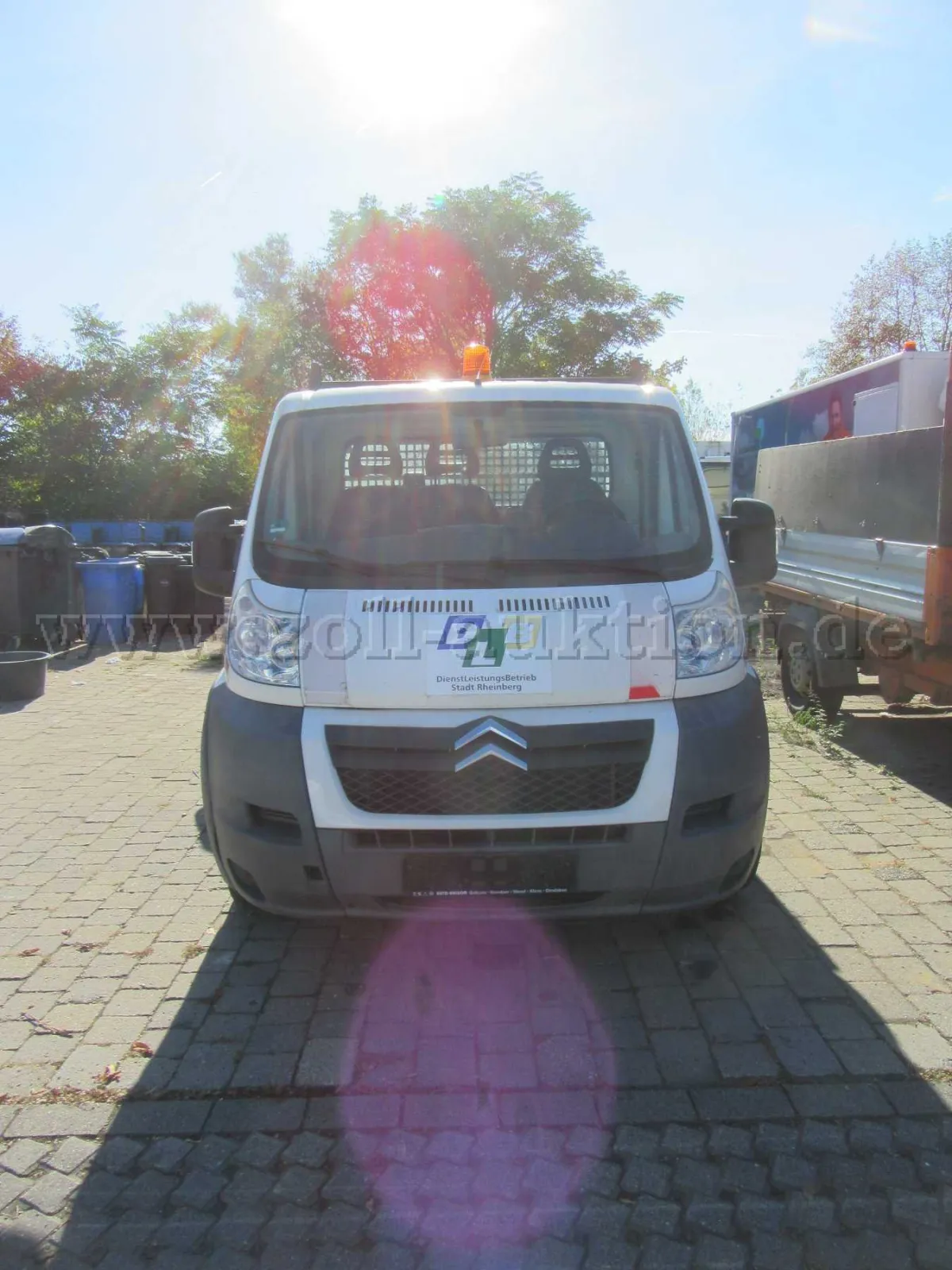1 Citroen Jumper kuorma-auto/avokori