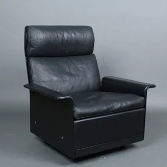 DIETER RAMS. Vitsoe. Sessel / Lounge Chair, Modell 'RZ 62', Kunststoff, Leder, Entwurf 1962, Deutschland.