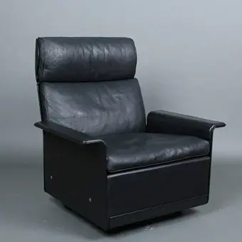 DIETER RAMS. Vitsoe. Sessel / Lounge Chair, Modell 'RZ 62', Kunststoff, Leder, Entwurf 1962, Deutschland.