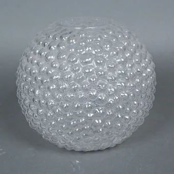 CARINA SETH ANDERSSON. für Svenskt Tenn, Bauchige Glasvase , Modell „Dew“ , Entwurf 2009.