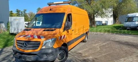 1 Mercedes Sprinter 513 CDI kassevogn