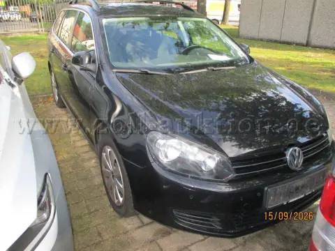 1 Volkswagen Golf Variant (1KM)