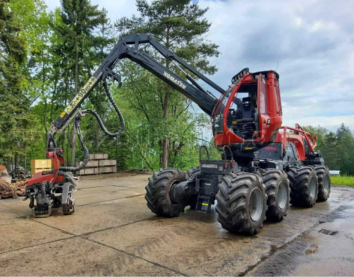 1 harvesteri Komatsu 931XC aggregaatilla C144 ja valmistelu THW:tä varten