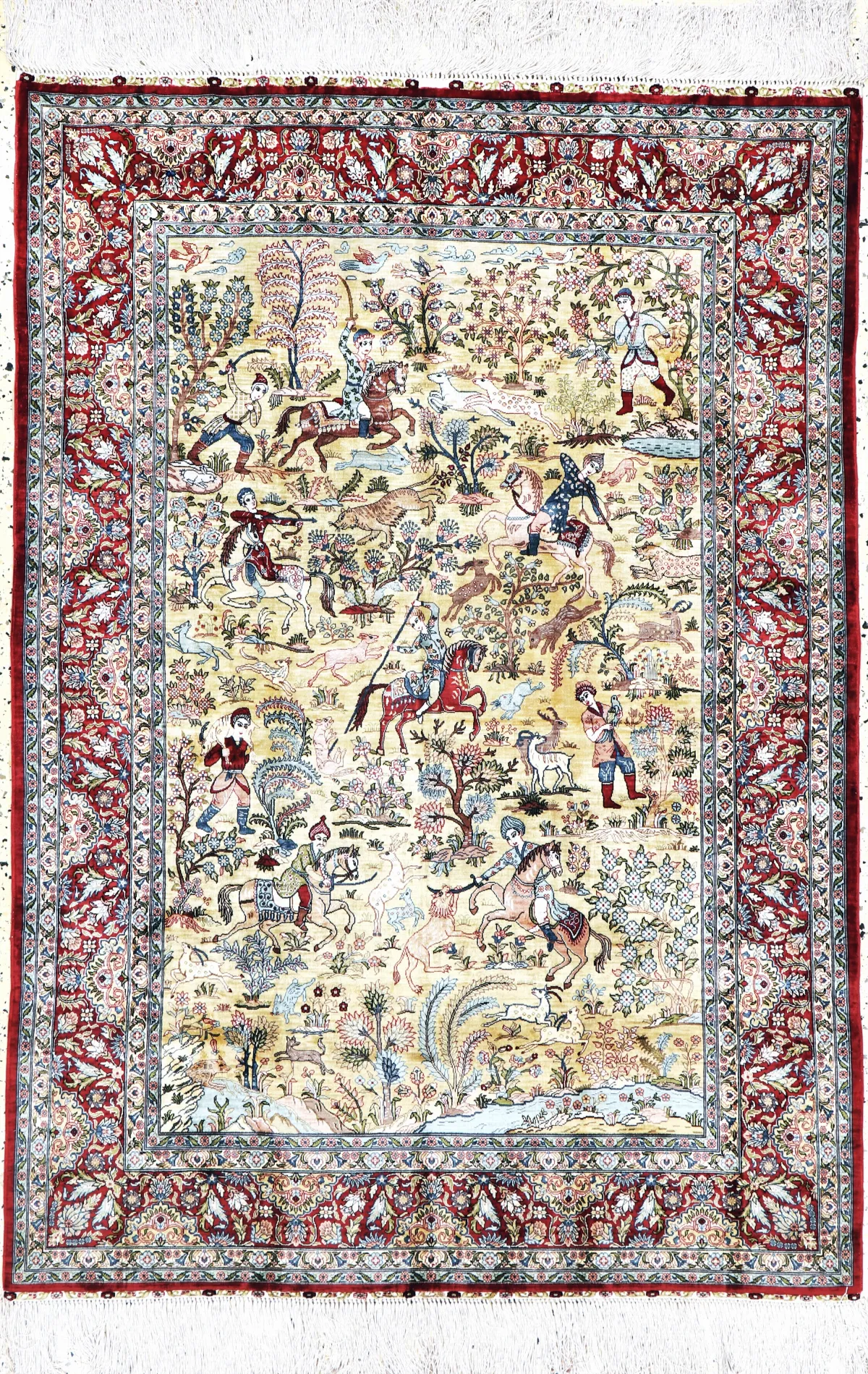 Hereke 精细丝绸,中国,20世纪末,纯天然丝绸,约 155 x 108 厘米,约 100 万