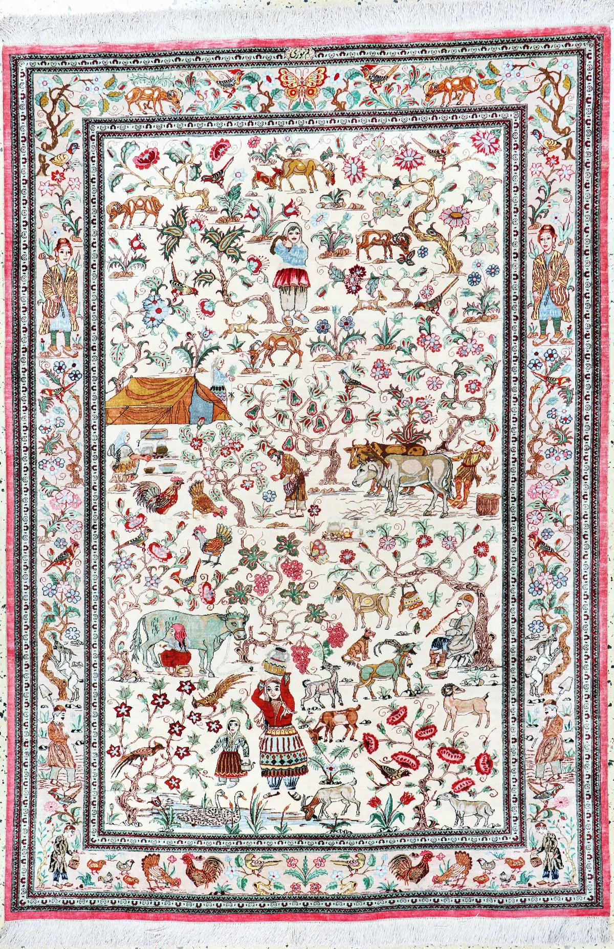 Ghom 精细真丝签名地毯,波斯,20世纪末,纯天然真丝,约 203 x 139 厘米