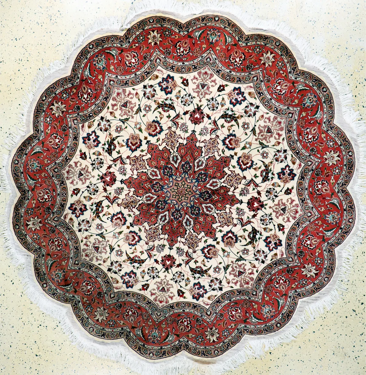 Tabriz fino (50 Raj), Persia, finales del siglo XX, lana de corcho con seda, diámetro: aprox. 210