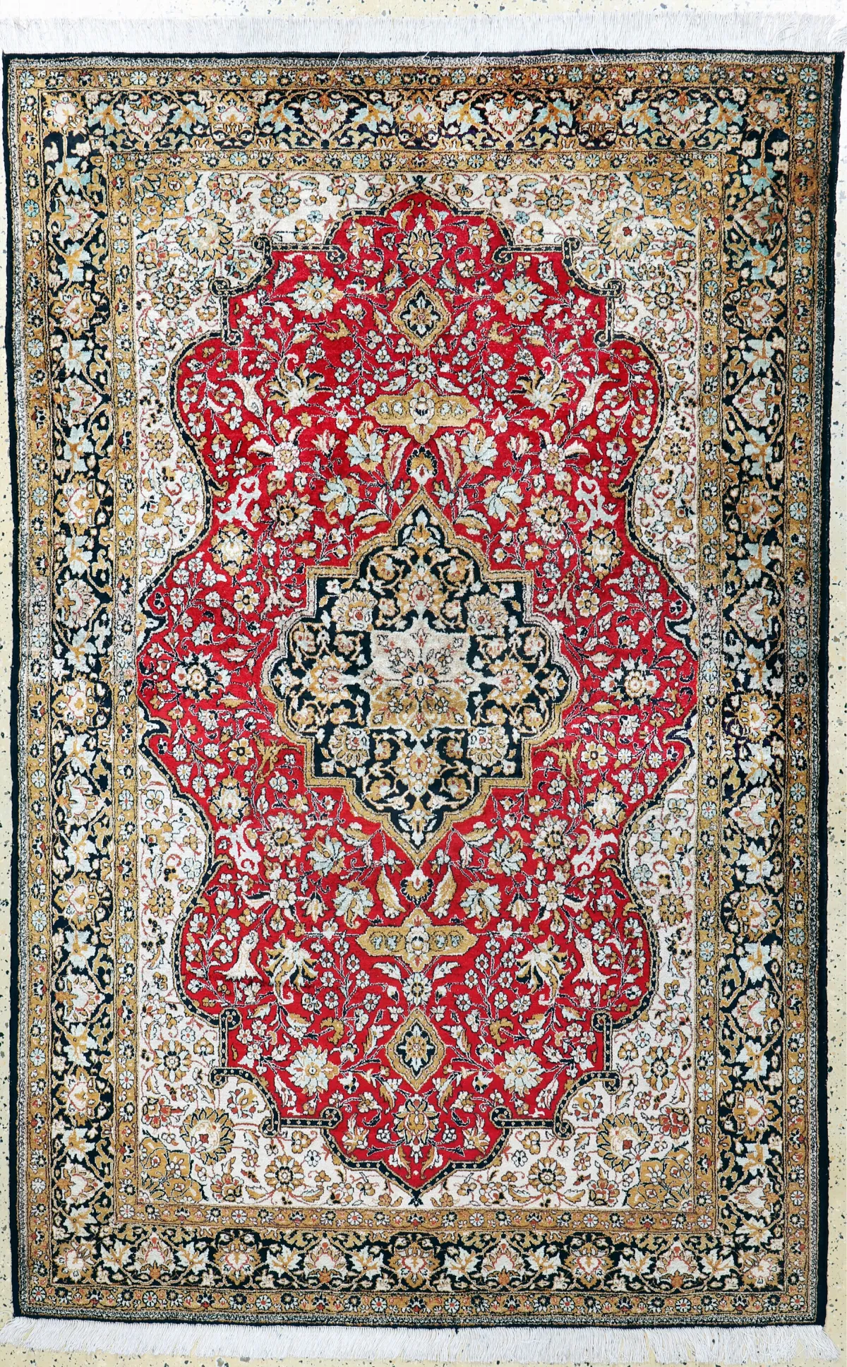 Seda de Ghom, Persia, mediados del siglo XX, seda natural pura, aprox. 215 x 140 cm, limpiada, EHZ: