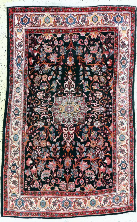 Sarogh, Persia, mediados del siglo XX, lana sobre algodón, aprox. 165 x 105 cm, EHZ: 2
