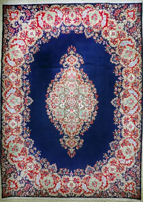Kerman antiguo, Persia, mediados del siglo XX, lana sobre algodón, aprox. 332 x 240 cm, EHZ: 2
