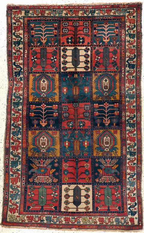 Bachtiar antiguo, Persia, principios del siglo XX, lana sobre algodón, aprox. 235 x 142 cm, EHZ: 2-3