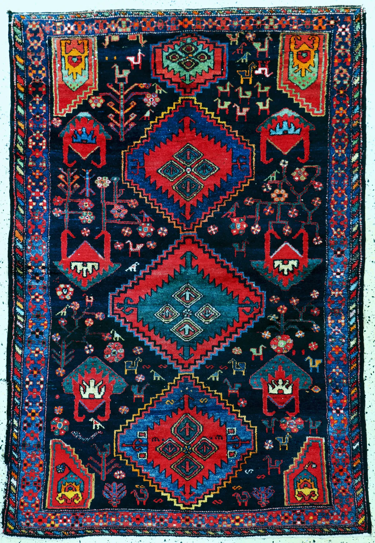 Shahsawan, Persia, mediados del siglo XX, lana sobre algodón, aprox. 195 x 132 cm, EHZ: 3