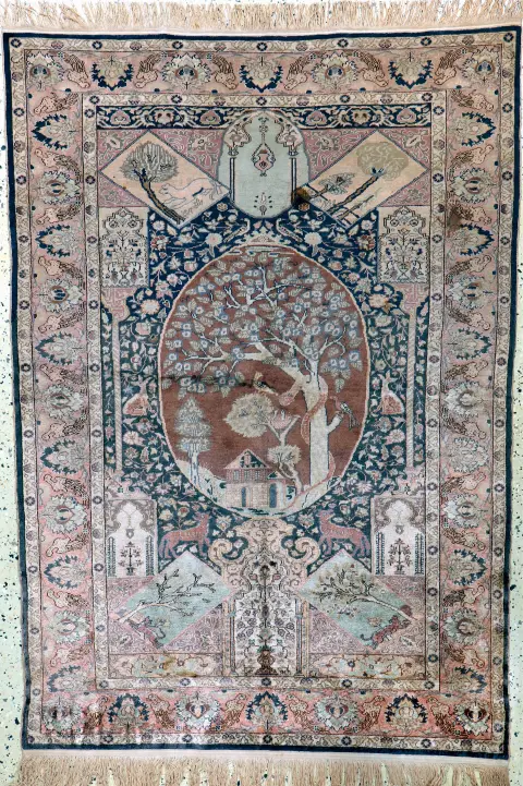 Kayseri de seda, Turquía, finales del siglo XX, seda sobre algodón, aprox. 176 x 126 cm, EHZ: 1-2
