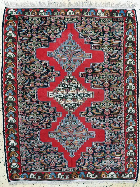 Kelim Senneh, Persia, mediados del siglo XX, lana sobre algodón, aprox. 152 x 125 cm, EHZ: 2