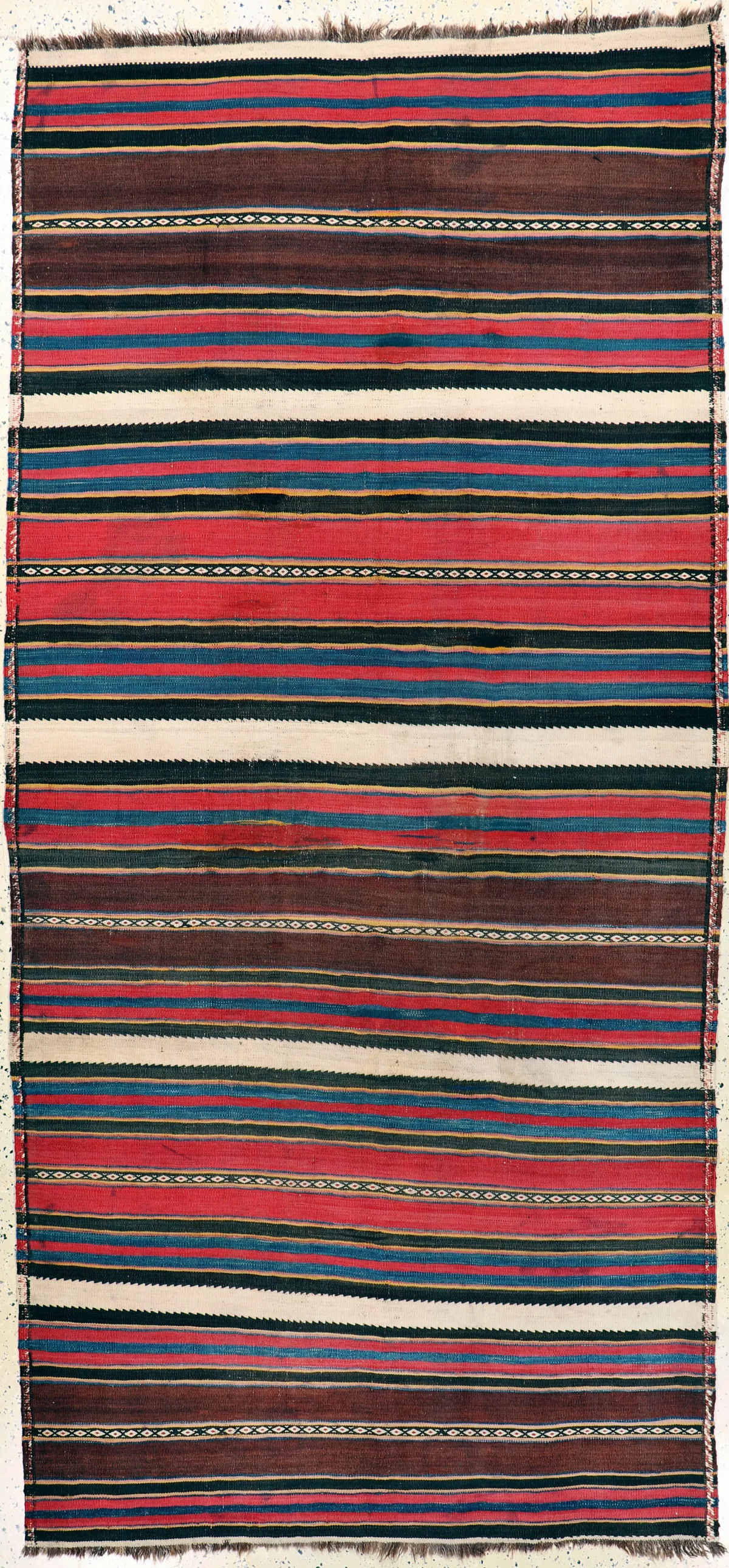 Kelim kurdo, Persia, principios del siglo XX, lana sobre lana, aprox. 304 x 143 cm, EHZ: 2