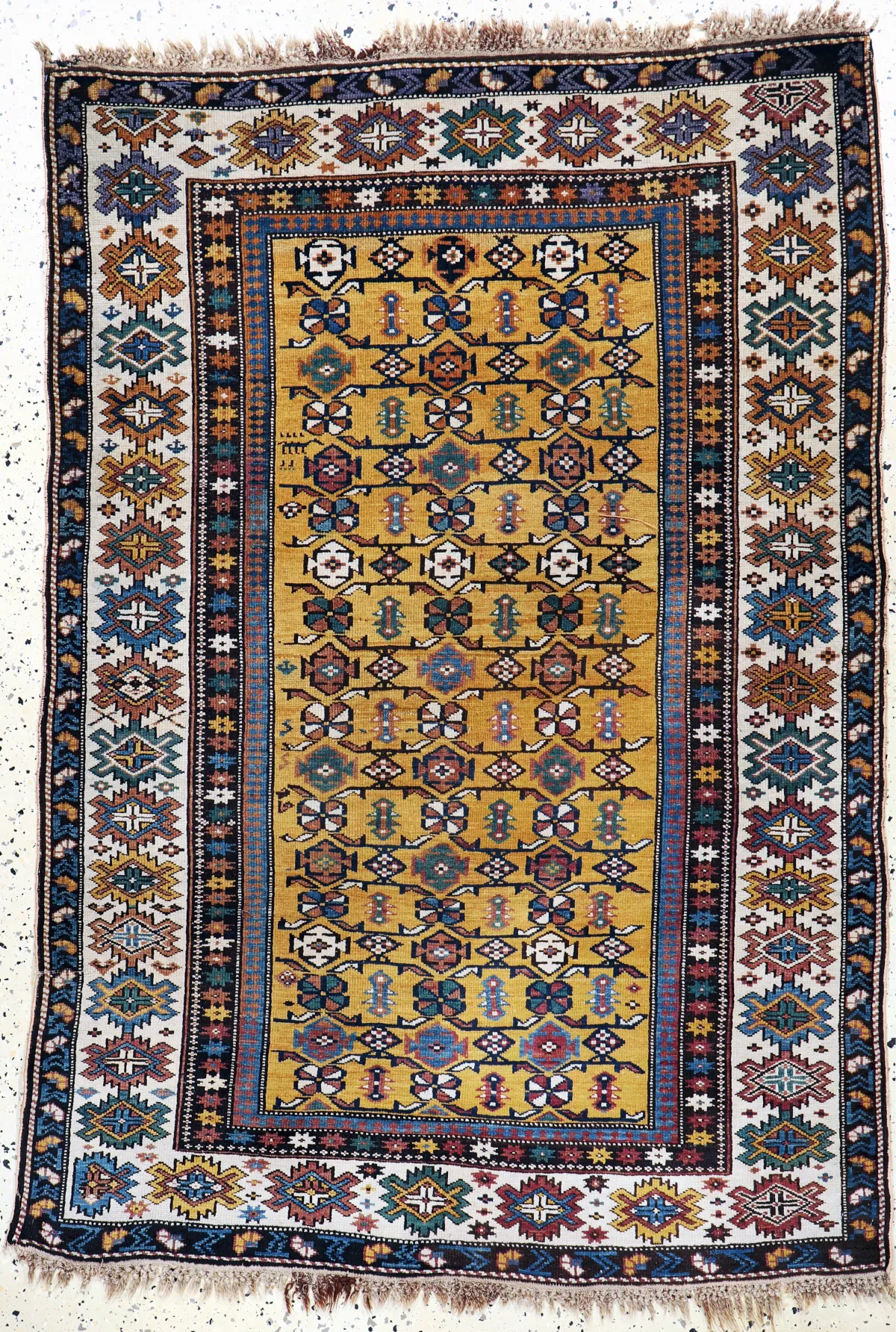 Kazak "Schirwan" antiguo, Cáucaso, siglo XIX, lana sobre lana, aprox. 166 x 115 cm, EHZ: 2-3