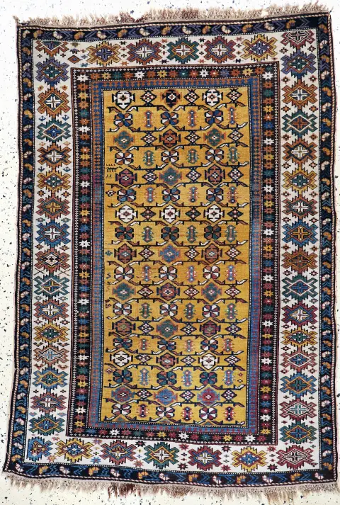 Kazak "Schirwan" antiguo, Cáucaso, siglo XIX, lana sobre lana, aprox. 166 x 115 cm, EHZ: 2-3