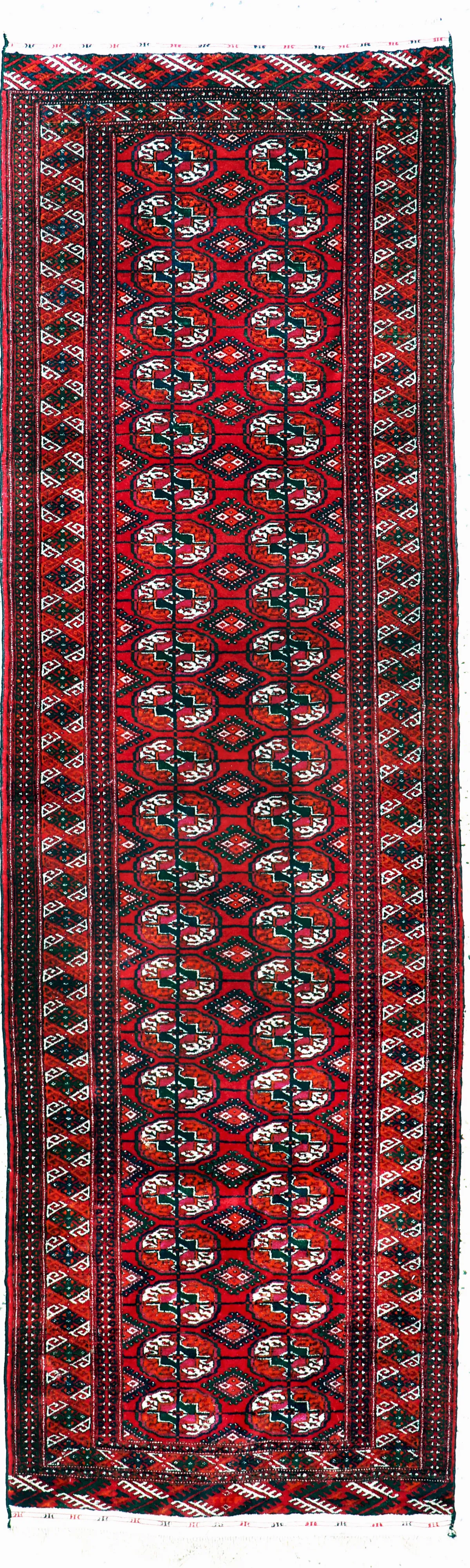 Bujará, Rusia, mediados del siglo XX, lana sobre lana, aprox. 286 x 87 cm, EHZ: 2 Precio estimado: