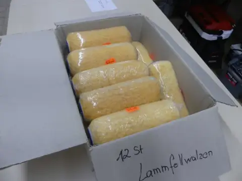 12 x lammeskindsrulle