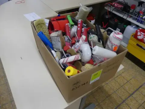 Lotto materiale da imbianchino