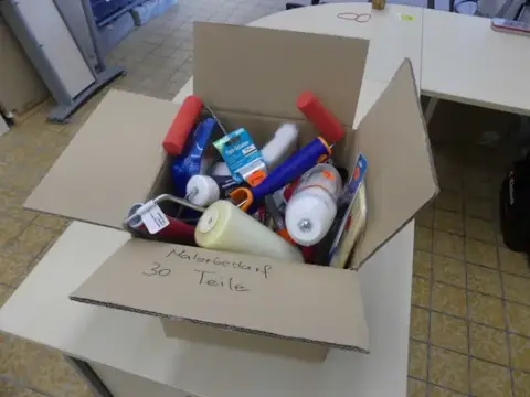Lotto di materiale per imbiancatura, ca. 30 pezzi