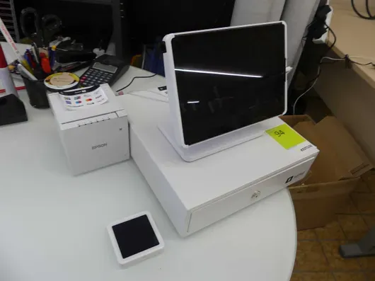 Sistema di cassa SumUp con cassetto contanti, stampante e lettore di carte RFID