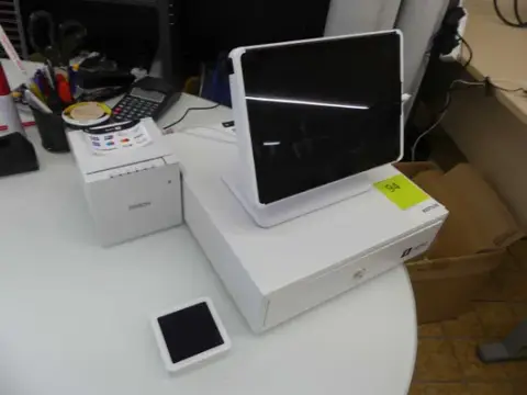 Sistema di cassa SumUp con cassetto contanti, stampante e lettore di carte RFID
