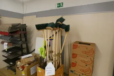 Skup alata za čišćenje