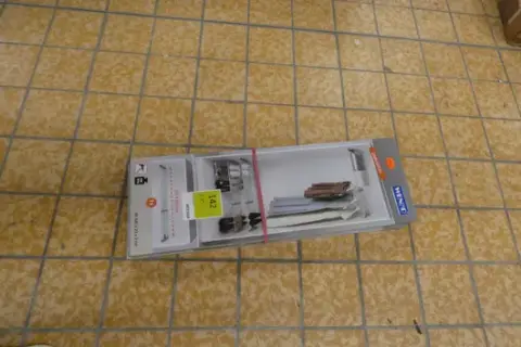 2 kom. izvlačiva polica za ormar Wenko