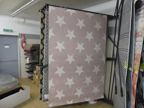 Tappeto, rosa/bianco, motivo a stelle