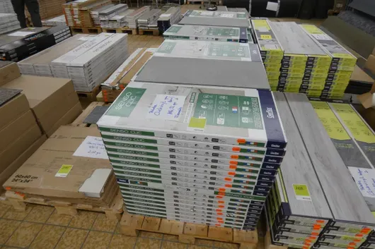 Post Gerflor klikk-vinyl grå betonglook