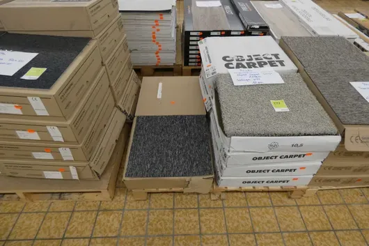 Post teppefliser m.m. Object Carpet beige og løkke grå