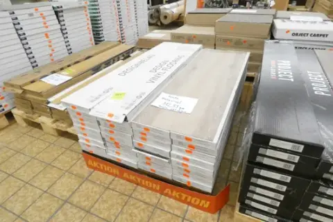 Parti selvklebende vinyl, paneler, trelook