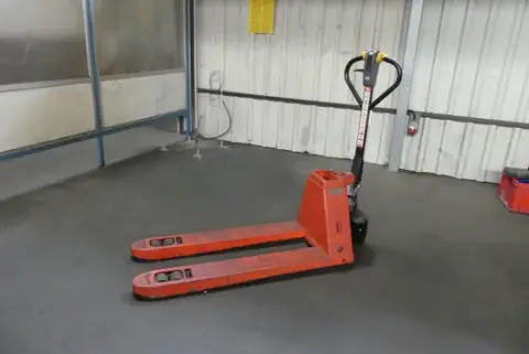 Schefer - transpallet elettrico
