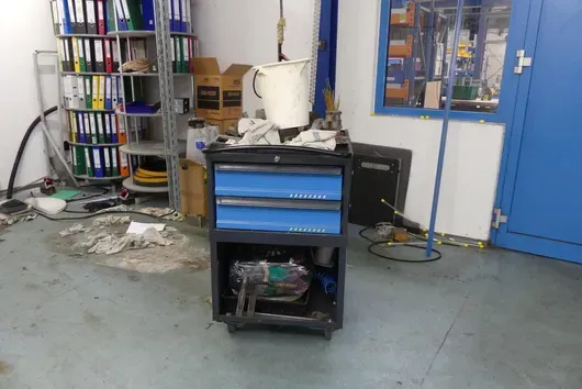Carrello da officina, con contenuto