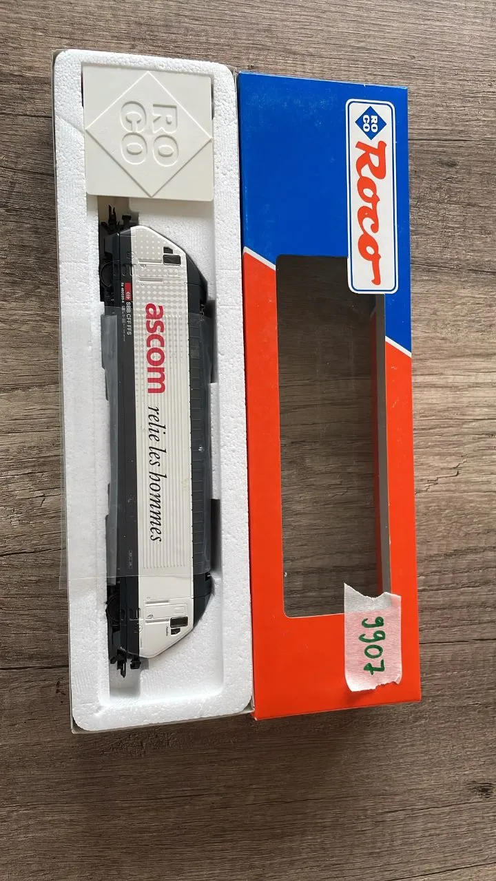 Locomotive électrique (Roco)