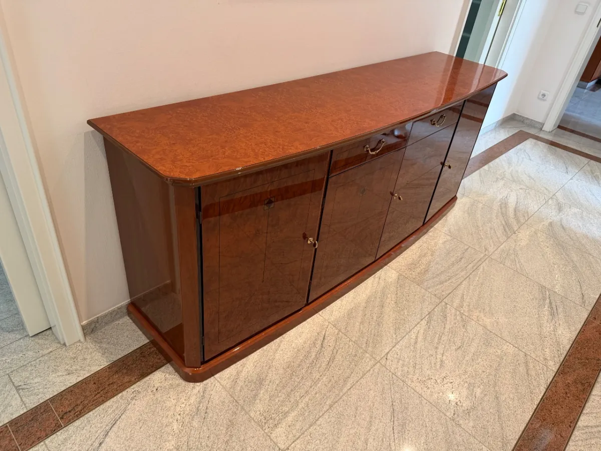 Schrank (Kommode)