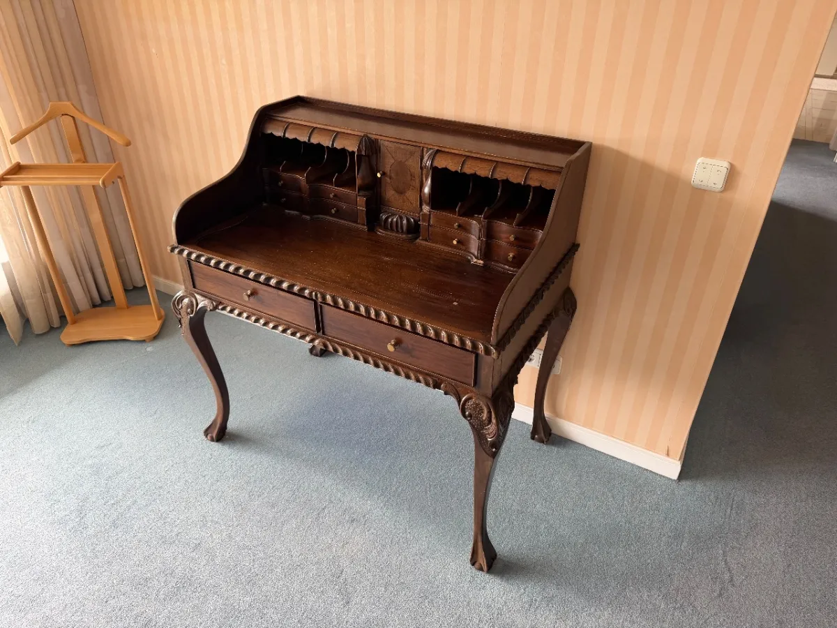Secretaire
