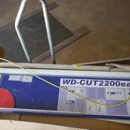 Snijmachine voor hard schuim