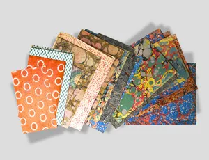 Colored papers – Collection of 15 colored papers