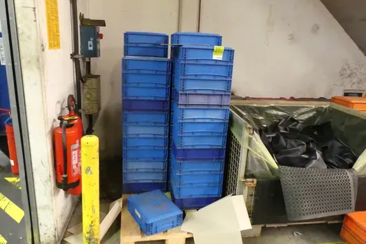 Lotto scatole di plastica/scatole impilabili