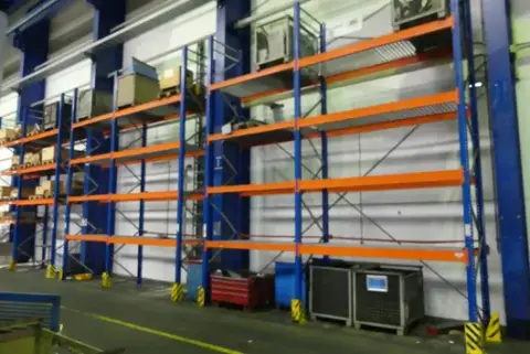 3 x Schulte - scaffalatura per pallet, 2 campate ciascuna, senza contenuto