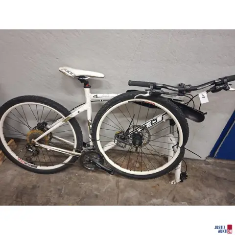 Bicicleta de montaña Felt blanca n.º de bastidor AJ09078xxx