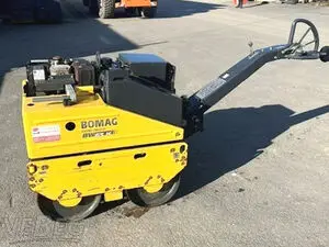双钢轮振动压路机 Bomag BW 65 H