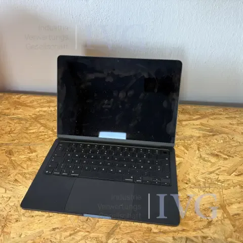 Kannettava APPLE MacBook Air A3240