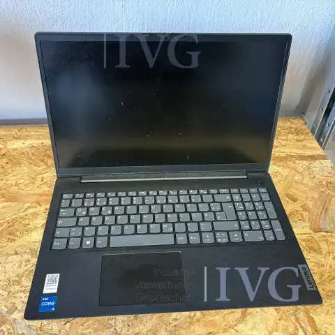 Notebook LENOVO V15 G4
