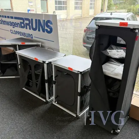Campingschränke ISABELLA Eckschrank / stabiler Campingschrank 2-türig / Aufbewahrungsschrank single / Garderobenschrank