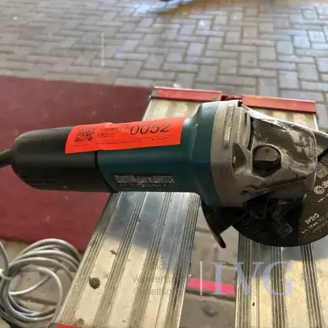 Winkelschleifer MAKITA 9558HNR