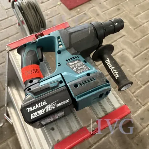 Akumulatorska bušilica-čekić MAKITA DHR243