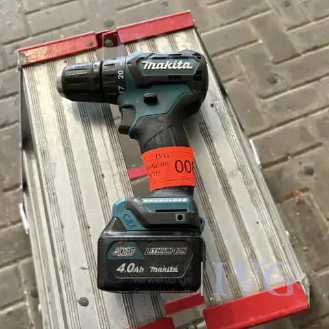 Akku-Schrauber MAKITA DF332D
